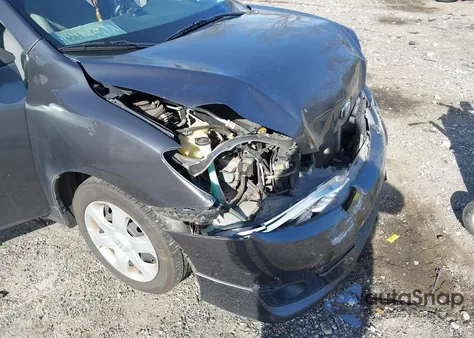 2010 Toyota Matrix z USA, uszkodzony, nr VIN 2T1KU4EE8AC480742